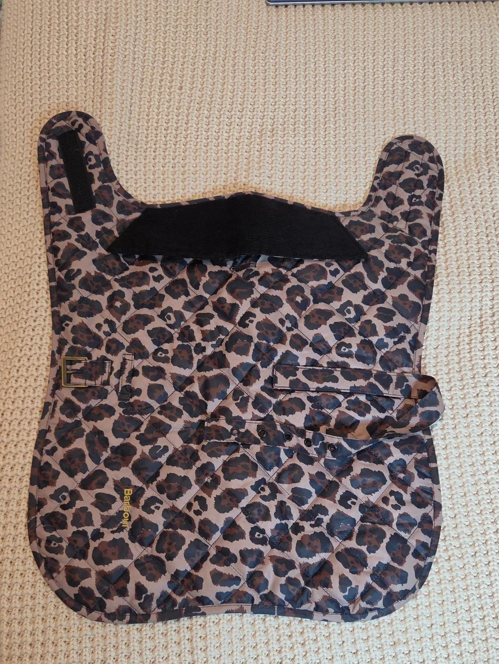 BARBOUR Boulevard Quilted Dog Coat in Dusty Pecan Jaguar Print Size Medium
